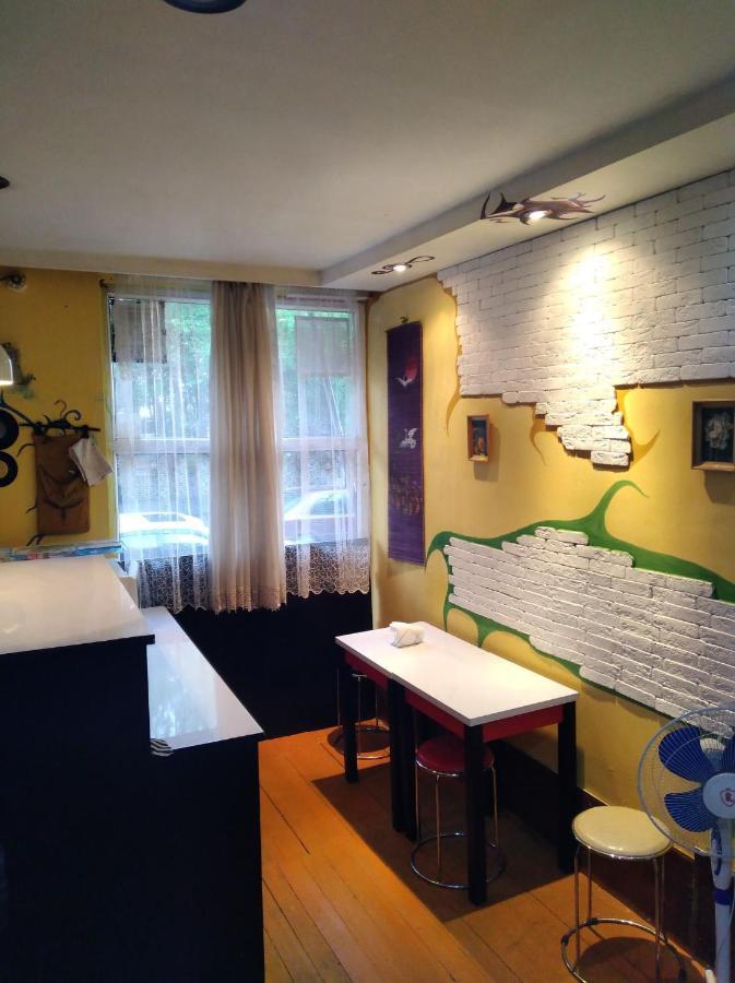 Hostel Retro Batumi Ngoại thất bức ảnh